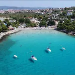 Jadranko In A Quiet Environment Near The Center And The Μούρτερ