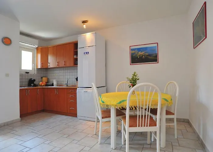 Appartement Jadranko In A Quiet Environment Near The Center And The