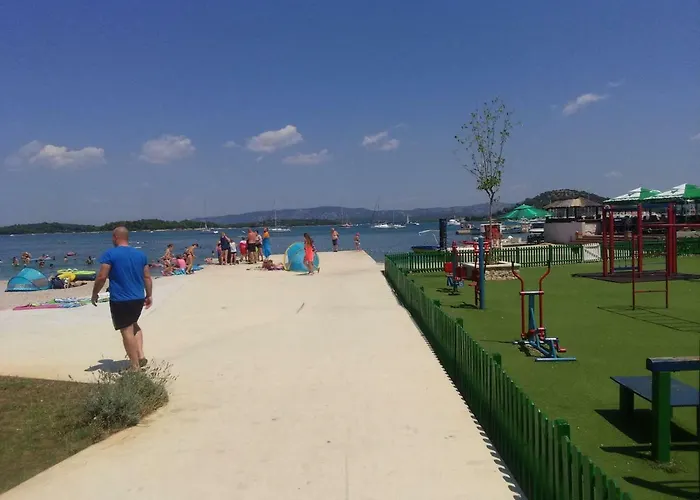 Appartement Jadranko In A Quiet Environment Near The Center And The *