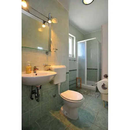 Jadranko In A Quiet Environment Near The Center And The Appartamento