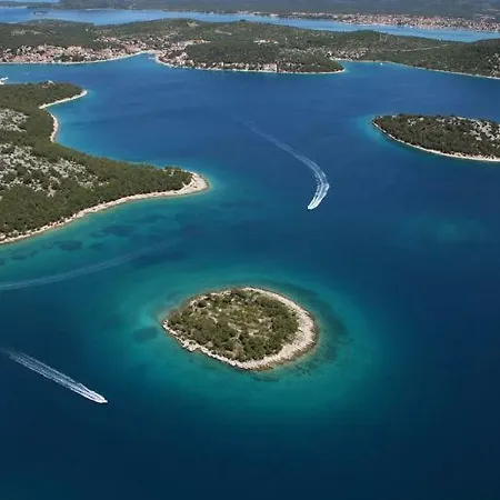 Appartamento Jadranko In A Quiet Environment Near The Center And The *