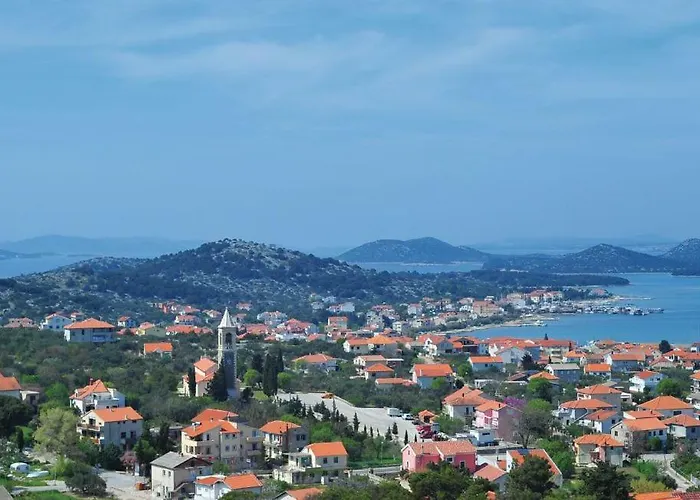 Apartament Jadranko In A Quiet Environment Near The Center And The