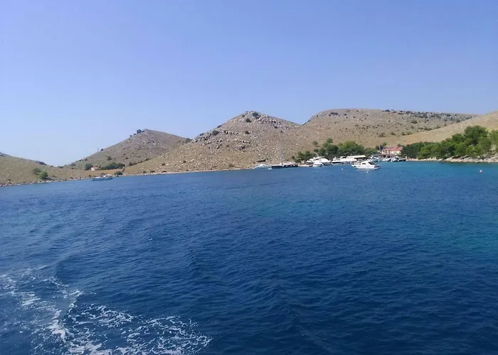 Jadranko In A Quiet Environment Near The Center And The * Murter